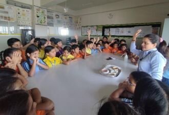 Exploring Soluble and Insoluble Substances (4)